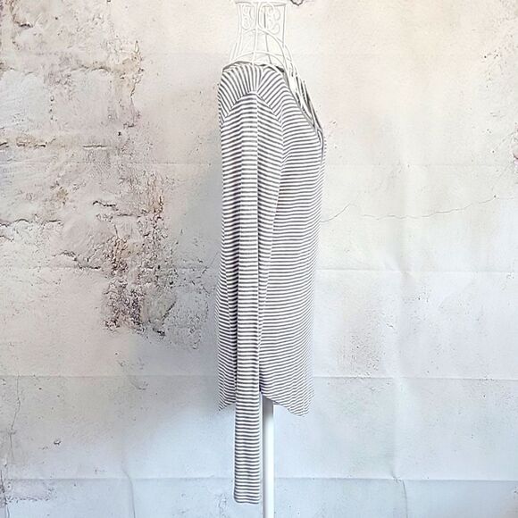 SO Striped V-Neck Long Sleeve Casual Top Grey & White Womens Size L - Picture 5 of 11